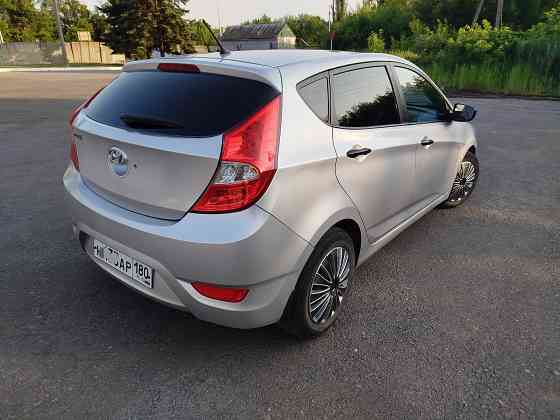 Hyundai Solaris 1.4mt 2012г Макеевка