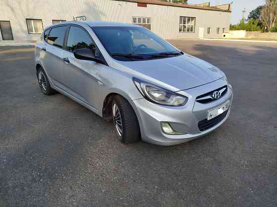 Hyundai Solaris 1.4mt 2012г Макеевка