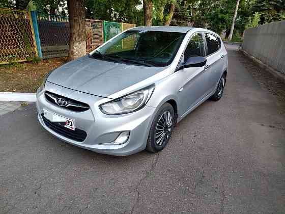 Hyundai Solaris 1.4mt 2012г Макеевка