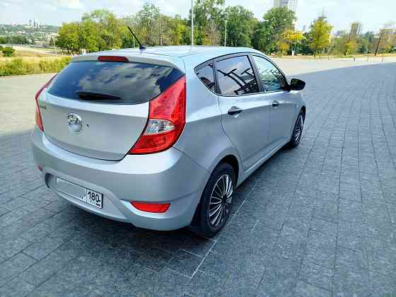 Hyundai Solaris 1.4mt 2012г Макеевка