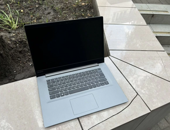 Lenovo 15 (core i3,8gbDDR4,SSD256gb,GeForce-2gb)-гарантия год Донецк