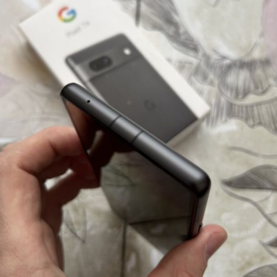 Google Pixel 7a 8/128 Black - компактный камерофон Донецк