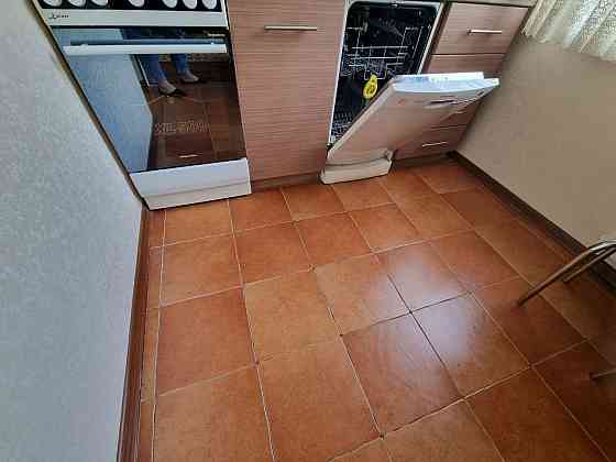 Продам 3-х комнатную квартиру в Калининском р-не г. Донецка кафе Какаду Донецк