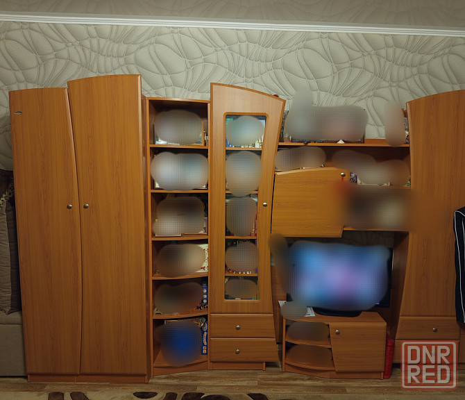 Продам стенку в гостиную в хорошем состоянии. Донецк - изображение 1