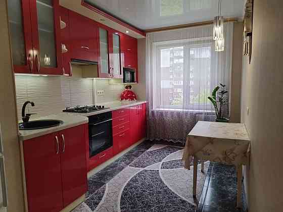 Продам 3-х ком.кв. Днепродзержинская.Ленинский район.с ремонтом. Донецк