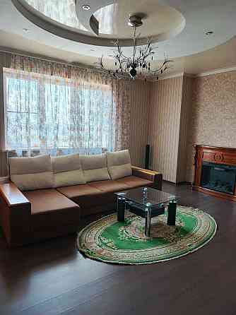 Сдам 3-х комн. кв пр .Ильича 21а, евро, свое машиноместо. Донецк