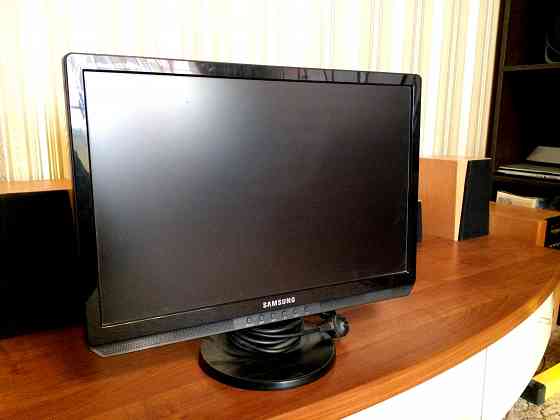 Монитор samsung 22 Макеевка