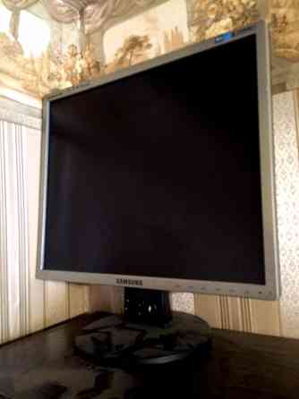 Монитор samsung 22 Макеевка