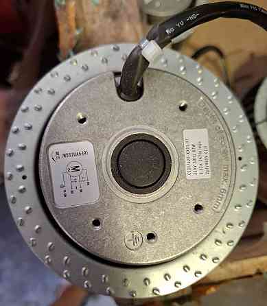 эл.мотор 220 в, 67w, 2470 об/мин. с крыльчаткой Донецк