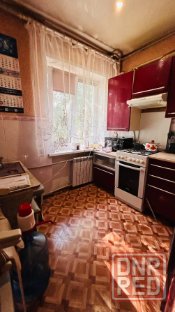 Продается уютная 2 комнатная квартира г. Макеевка, Центрально- Городской район (м-н Комсомольский Макеевка - изображение 1