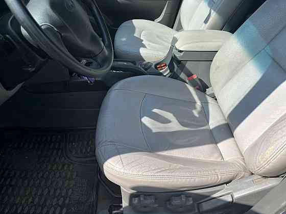 Hyundai Santa Fe . Год 2008. Коробка автомат. 2.0 дизель. Привод полный. Пробег 236т. Харцызск