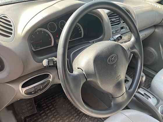 Hyundai Santa Fe . Год 2008. Коробка автомат. 2.0 дизель. Привод полный. Пробег 236т. Харцызск