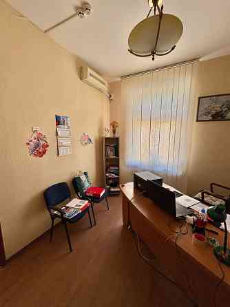 Продается офис 79,7 кв. м. а самом Центре г. Донецка ул. Артема Донецк