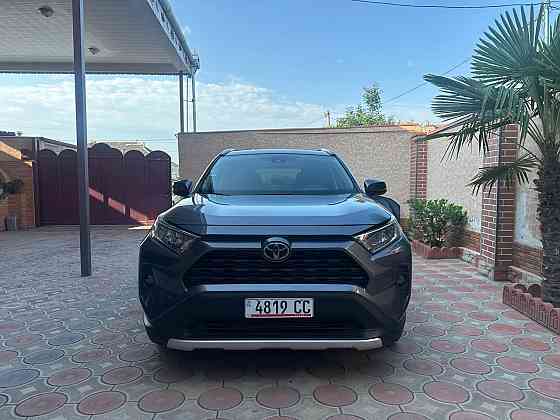 Тойота RAV 4 бензин 2,5 Полный привод 4х4 идеальное состояния Донецк