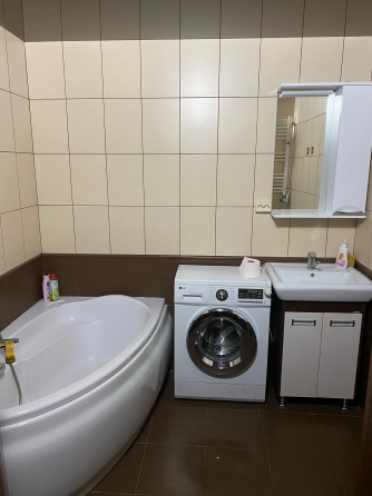 Посуточно/почасово 2х ком.кв.в центре Макеевки Макеевка