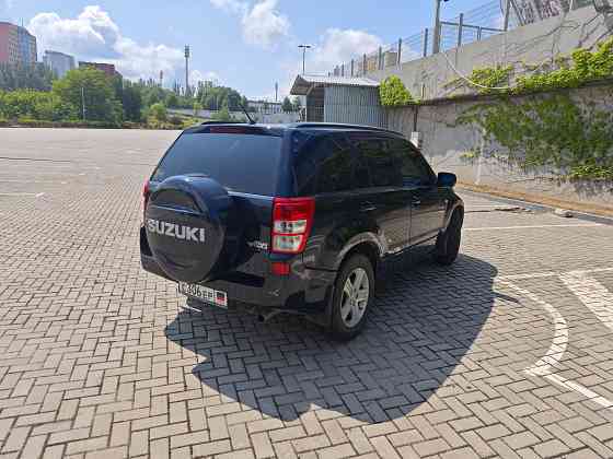 Suzuki Grand Vitara 2.0 A/T Макеевка