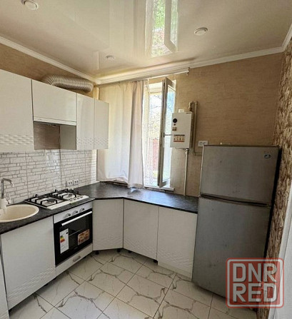 Продам 2кв-ру. Сталинка. Петровский р-н. Ориентир школа 108 ул.Рубинштейна. Донецк - изображение 1