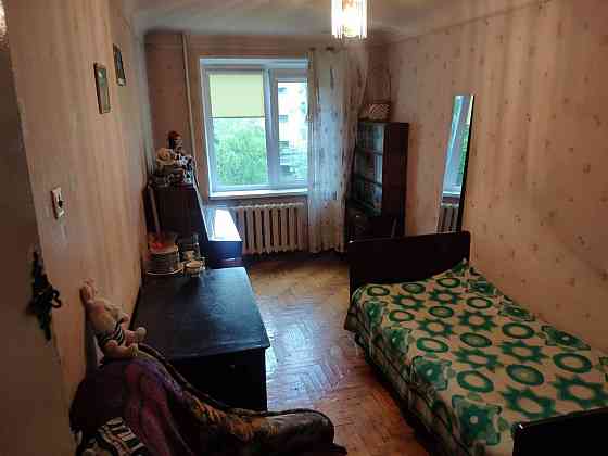 Продам 2 х комн квартиру на Фомина Донецк