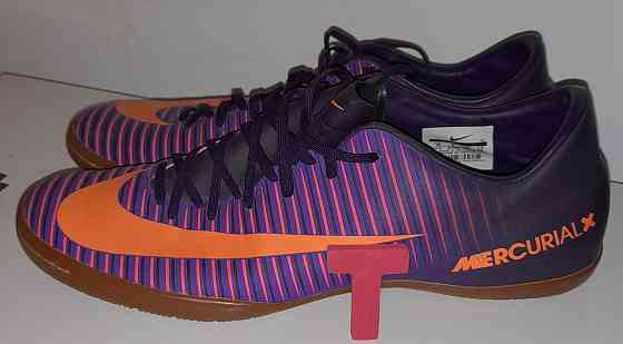 Кроссовки ,,Nike,, - новые (р.9 -10) Донецк
