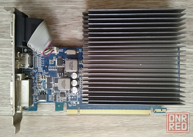 GeForce GT 610 1GB DDR3 64-Bit ASUS - обмен на 10шт полностью нерабочих видеокарт или 20шт озу Донецк - изображение 1