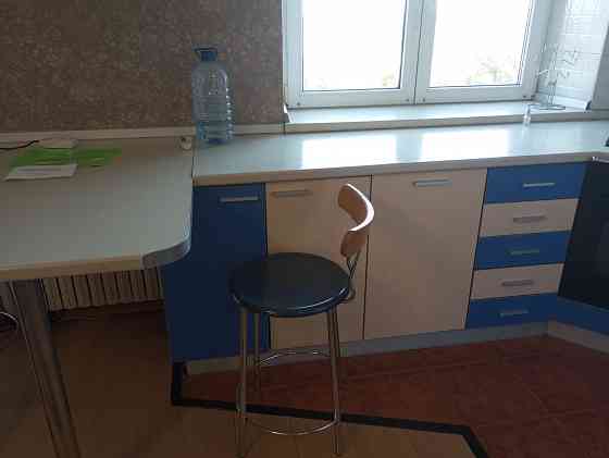сдам 3х комн квартиру в киевском р-не, евро, соврем. мебель, техника. Донецк