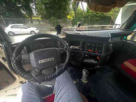 VOLVO FH 13 500 л.с. с полуприцепом Lamberet Горловка