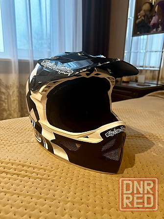 Шлем troy lee designs d3 Донецк - изображение 1