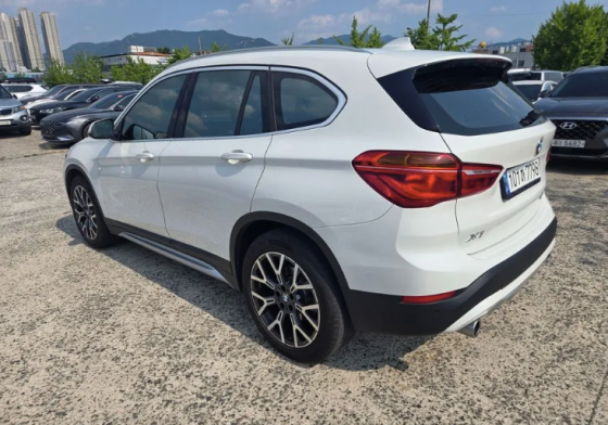 BMW X1 (F49) Xdrive 20i xLine 2.0 2021 Донецк