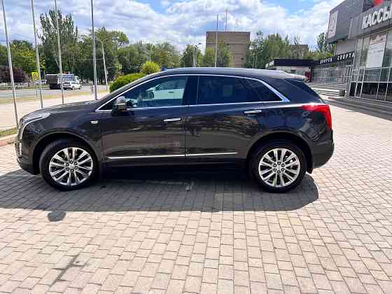 Продам Cadillac XT5 Торез