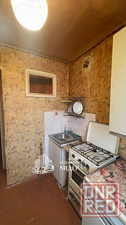 Продам 1 квартиру (гостинка) Макеевка, Капитальная, м-н Октябрьский Макеевка - изображение 2