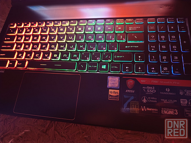 MSI GS63 7RE Stealth Pro/15,6/Intel Core i7-7700HQ/16Гб DDR4/SSD М2-128 Гб+HDD 500Гб/GTX 1050ti Донецк - изображение 5