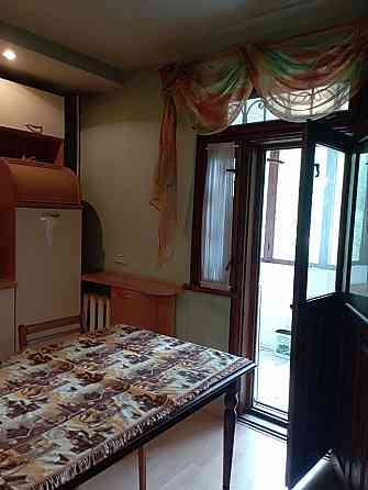 Продам крупногабаритную 2х комн. кв. пр. Мира Донецк