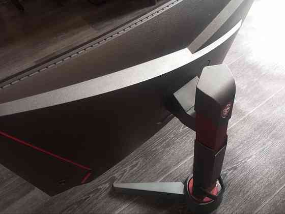 Продам монитор MSI Optix MAG24C Алчевск