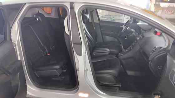 Продам Opel Meriva B 2012 года Донецк