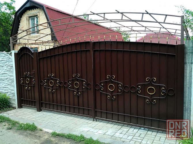 Продается дом со всеми удобствами в Калининском районе Донецка Донецк - изображение 1