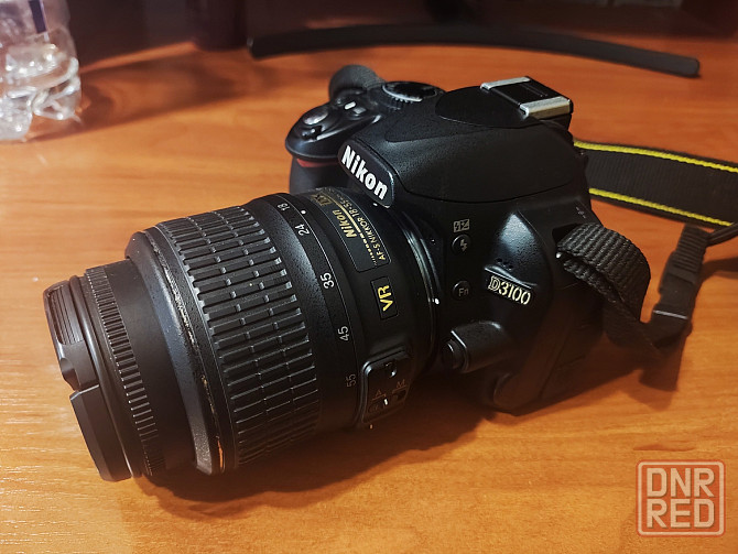 Зеркальный фотоаппарат Nikon D3100 18-55Kit Шахтерск - изображение 1