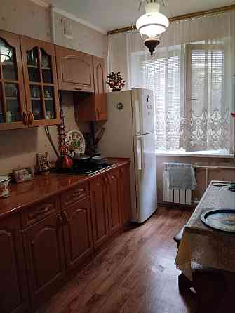 Продам 2 комнатную квартиру Мариуполь