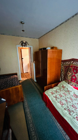 Продается 2 комнатная квартира, г. Макеевка,пгт Ханженково ( 2 микрорайон, дк Воровского) Макеевка