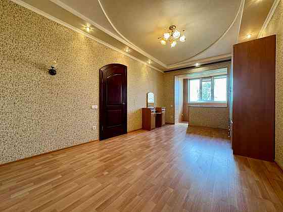 Продам 2-ком.кв-ру, 8/9, Коммунистическая, "Авоська", "Алиса"! Донецк