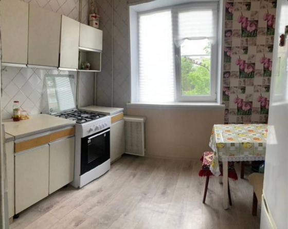 Продажа 2 комнатная квартиры Макеевка, м-н Зелёный, (ориентир церковь) Макеевка