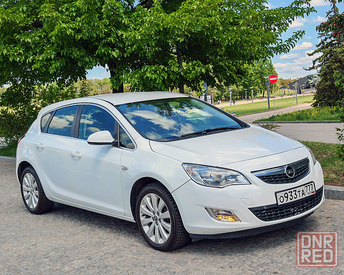 2012 Opel Astra J 1.6 автомат Донецк - изображение 1