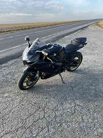 Suzuki GSXR 750 L8 Снежное
