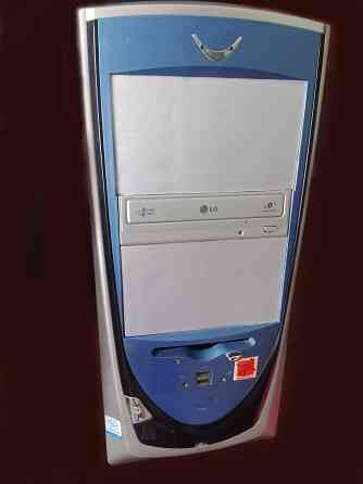 Продаётся компьютер с монитором Горловка