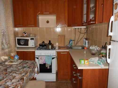 Продам 2-х комн 1/5 в Пролетарском р-не на Объединенном. Хорошее жилое. Донецк