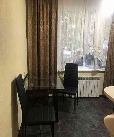 Сдается квартира на калининской обжоре Донецк