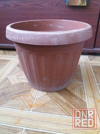 Продам большой пластиковый горшок для цветов Донецк - изображение 5