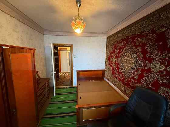 Продам 3-х комн. кв., 4/9 эт., 63 м.кв. - Макеевка, м-н Солнечный Макеевка