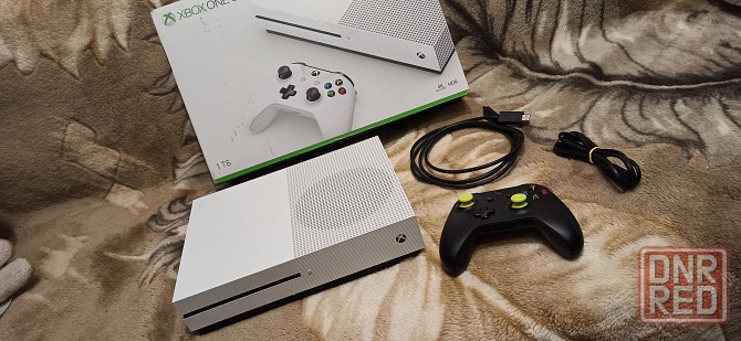 XBOX One S - 1000ГБ + Игры Донецк - изображение 1