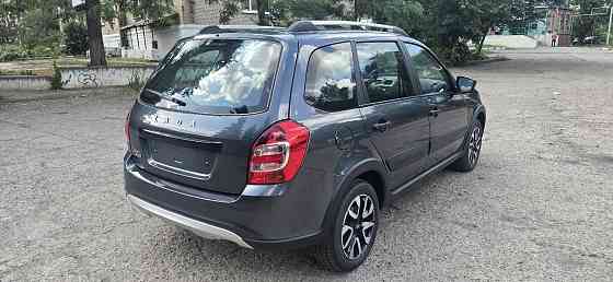 Новая Lada Granta Cross Красный Луч