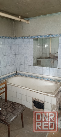 Продам 1.5 срочно домик 22 линия лет.больница Макеевка - изображение 1